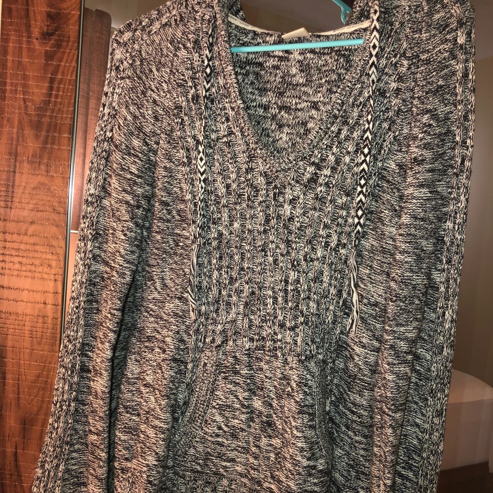 Roxy sweater